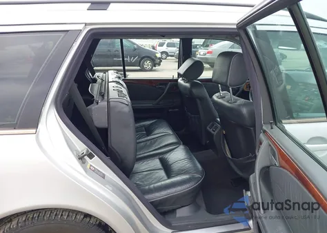 2003 Mercedes-Benz C 320 z USA, uszkodzony, nr VIN WDBJH65J73X089741